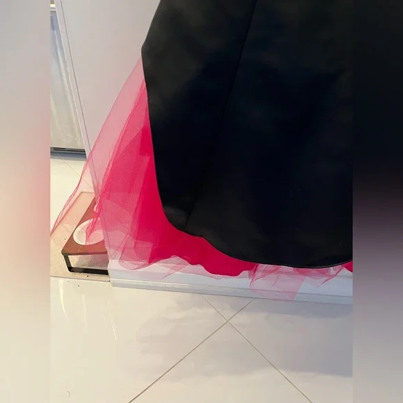 Black and Pink Gunne Sax Prom Dress - Picture 17 of 17